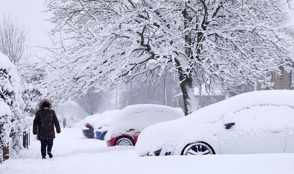 snow is forecast to hit the uk on christmas week