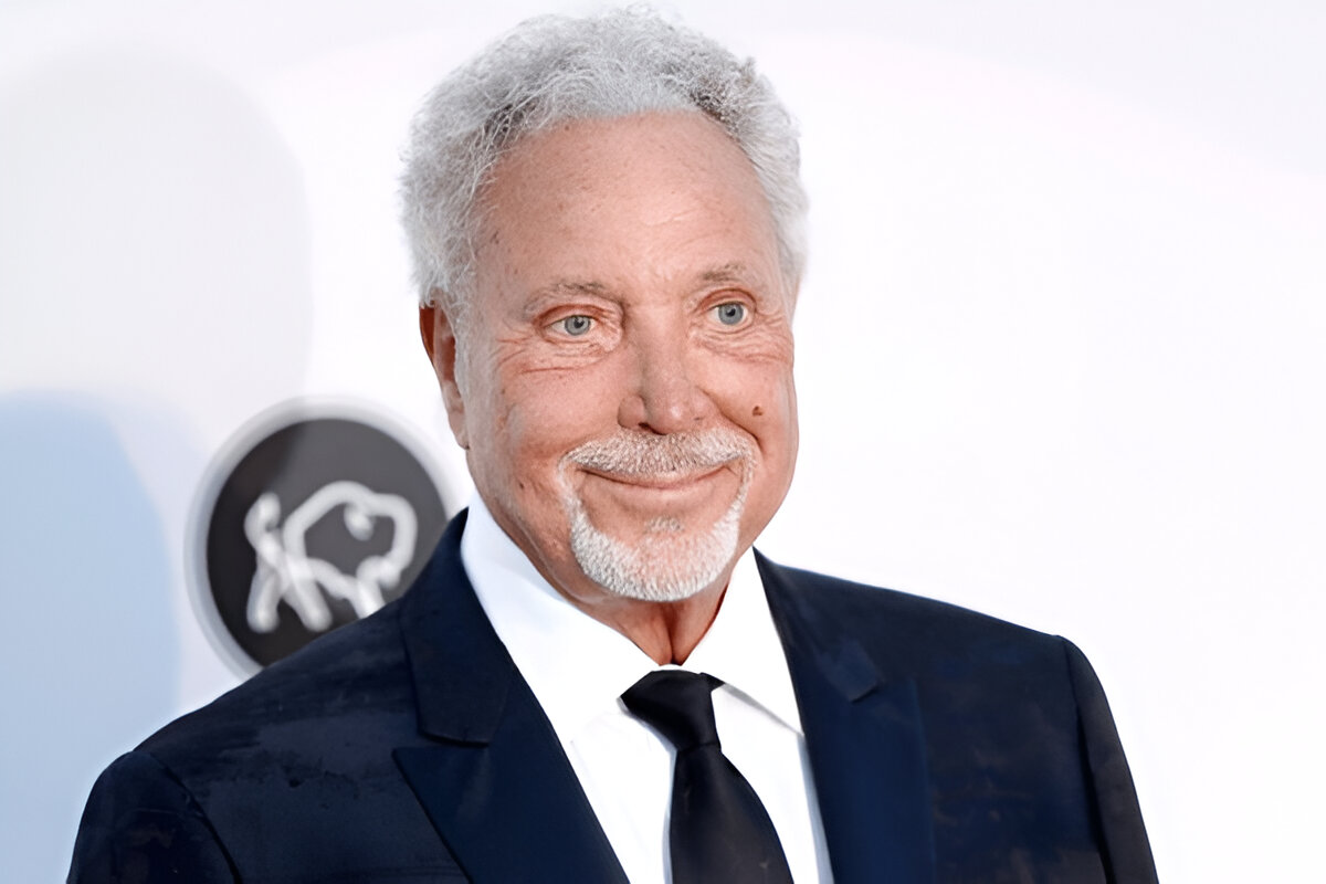 tom jones net worth